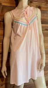 VINTAGE ARISTOCRAFT PINK SIZE MEDIUM BABYDOLL NIGHTGOWN #12898 - Picture 1 of 8