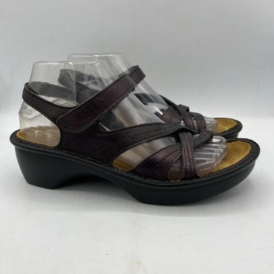 Sandalias metálicas de cuero con tiras de ciruela Naot Paris para mujer talla 7 Foto 1 de 4