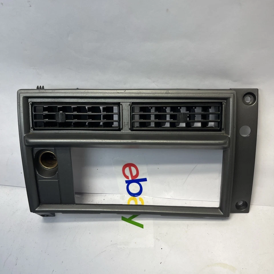 Chevrolet S10 GMC S15 1988-1994 radio tablero bisel OEM #15595798 Foto 1 de 4