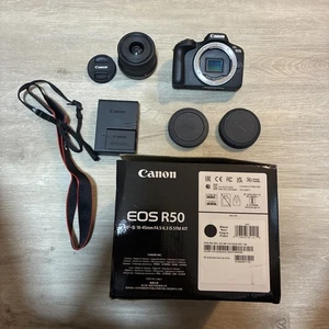 Cámara de video sin espejo Canon EOS R50 4K con lente RF-S 18-45 mm f/4,5-6,3 IS STM - Imagen 1 de 9