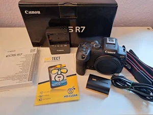 Canon EOS R7 COME NUOVA solo 1639 scatti, con garanzia ottime condizioni - Foto 1 di 9