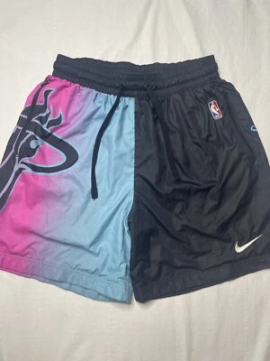 Pantalones Cortos Nike Miami Heat South Beach NBA x '20 Edición City Para Hombre Talla Mediana Foto 1 de 4