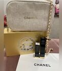 CHANEL Holiday 2023 On The Go coffret cadeau maquillage humide et pochette convertie