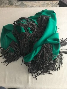 GUY LAROCHE GRÜNER WOLLMANTEL MIT BRAUNEN WILDLEDERFRANSEN - Bild 1 von 20