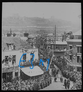 Photograph DOVER MARKET SQUARE NO6 ENGLAND 1897 Magic Lantern Slide * CRACKED * - Foto 1 di 5