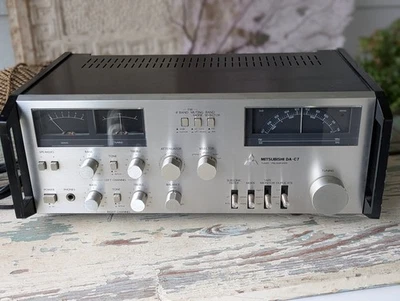 Preamplificador sintonizador Mitsubishi DA-C7 (1977-1982) Foto 1 de 4