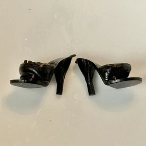Sandalias de tacón alto con puntas abiertas negras Barbie Mattel MOD de colección de los años 60 - Imagen 1 de 7