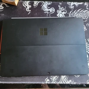 Microsoft Surface Pro 6 12.3" i5-8350U @ 8GB Ram @ 256GB SSD #7 - Picture 1 of 9