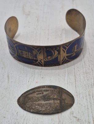 Lote de recuerdos de colección 1933 de la Feria Mundial de Chicago pulsera de metal y centavo alargado Foto 1 de 4