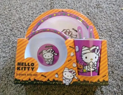 Hello Kitty Halloween Truck Or 5 Piece Kids Dinnerware Set Melamine Sanrio Gift - Image 1 of 3