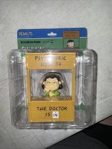 Medicom UDF n. Modellino Lucy 619 Peanuts serie 12 aiuto psichiatrico - Foto 1 di 2
