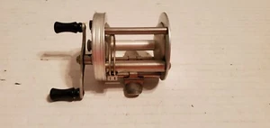 Vintage Pflueger Sea King No 2188 Salt Water Fishing Reel Made in USA works fine - Picture 1 of 6