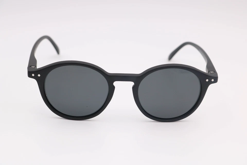 Gafas de sol polarizadas redondas ecológicas recicladas Pangea Reef negras/humo Foto 1 de 4