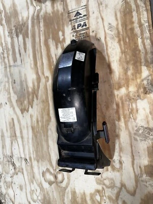 1993 SUZUKI GS500E REAR BACK TAIL UNDERTAIL BATTERY TRAY PLASTIC - Image 1 of 4