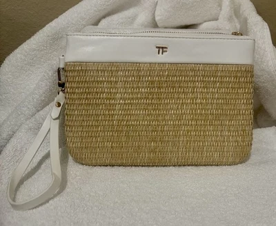 Bolso sin asas de muñeca de cuero de rafia Tom Ford regalo con compra novedad  Foto 1 de 4