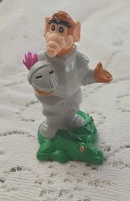 Figura de PVC Wendy's Alf 1990 adorno de pastel Sir Alf The Knight 3,5"" de alto  Foto 1 de 4