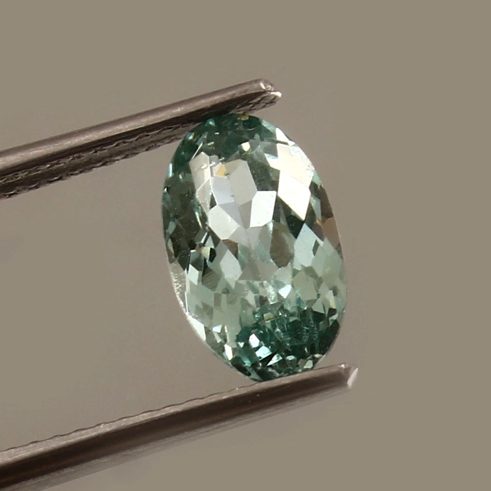 AAA+ Natürlich Brasilianischer Grün Paraiba Turmalin Lose Oval Edelstein Schnitt - Bild 1 von 4