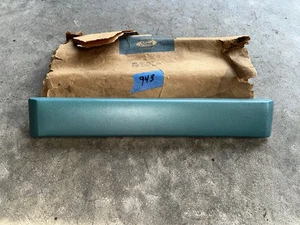 65 NOS Ford Falcon Comet Sprint Mustang Blue Arm Rest Pad Part #C5DZ-6231601-ABE - Picture 1 of 2