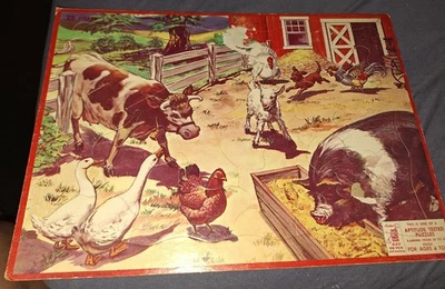 Rompecabezas de colección Milton Bradley Life On The Farm marco bandeja 10" x 14" 1957 niños Foto 1 de 2