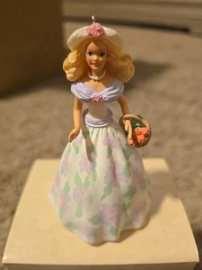 Springtime Barbie Hallmark Keepsake Decorazione Natalizia 1995 Serie da Collezione - Foto 1 di 3