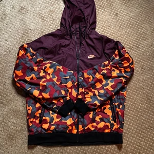 Vintage Nike Full Zip XL Hooded Windbreaker Jacket Geometric Maroon Green Jacket - Picture 1 of 11