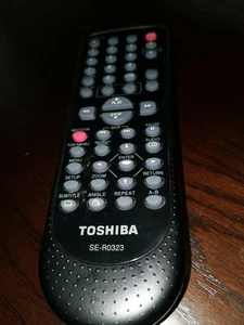 Telecomando originale OEM Toshiba SE-R0323 DVD VCR testato funzionante - Foto 1 di 6