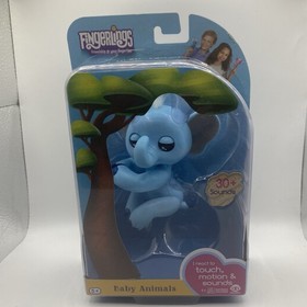 Fingerlings "GRAY"  Baby Elephant *NEW DMG PACKINGING*SEE PHOTOS*