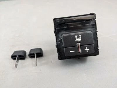 OEM GM 2016-2020 GMC Yukon Trailer Brake Control Switch Assembly 84109441 - Image 1 of 4