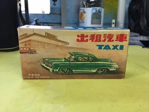 Vintage Spielzeug in Bremse Autodose mit Box Mf 713 Taxi rot - Bild 1 von 9