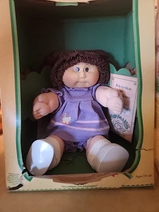 Vintage 1984 Coleco Cabbage Patch Doll In Original Box With Papers Juline Kacie - Picture 1 of 10