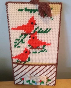 Handmade Plastic Canvas Needlepoint Wall Hanging Note Holder Cardinal - Picture 1 of 2