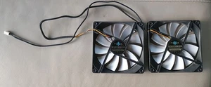 2 Fractal Design Silent Series R2 140mm 3 Pin PC Case Fans Black & White 12V - Picture 1 of 2