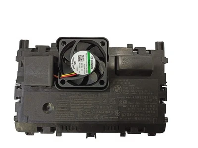 BMW OEM Wireless charging tray 5A85F48 F70 F74 U06 G60 G90 M5 G70 U11 U10 035248 - Image 1 of 3