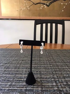 Vintage CZ Teardrop Hoop Earrings with Clip-on Backings - Bild 1 von 3