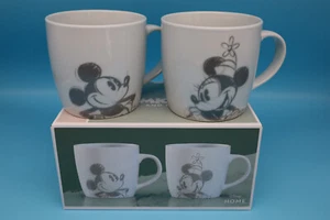Disney - Mickey and Friends - 2 Tassen - Füllmenge 350 ml - Retro - Bild 1 von 1