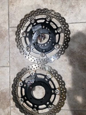Rotores de freno delanteros Kawasaki Ninja 650R EX650 2009-2011 OEM pernos rectos junta Foto 1 de 4
