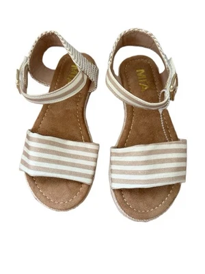 New Big Kids Mia Esmee Tan Off White Casual Canvas Beach Sandals Size 1 Y - Image 1 of 4