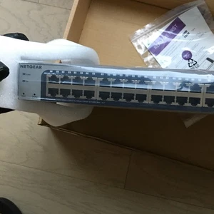 NETGEAR GS748T V5. PROSAFE GIGABYTE SMART POE SWITCH 48 x 1GB & 4 x 1GB 4 SFP - Picture 1 of 4