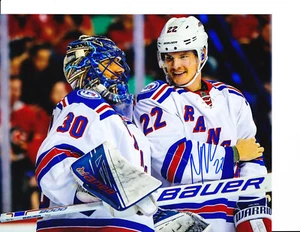 NICK HOLDEN NEW YORK RANGERS SIGNED TALKING WITH LUNDQVIST 8X10 - Picture 1 of 1
