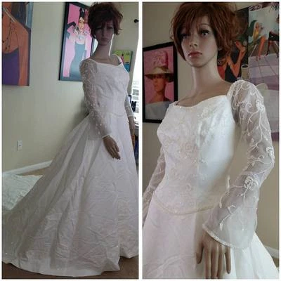 NWT wedding dress wedding gown with train style 23261 Beaded size 6 - Image 1 of 4