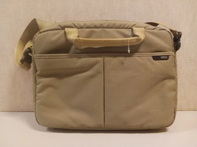 Bolsa de mensajero para computadora STM - verde Foto 1 de 3