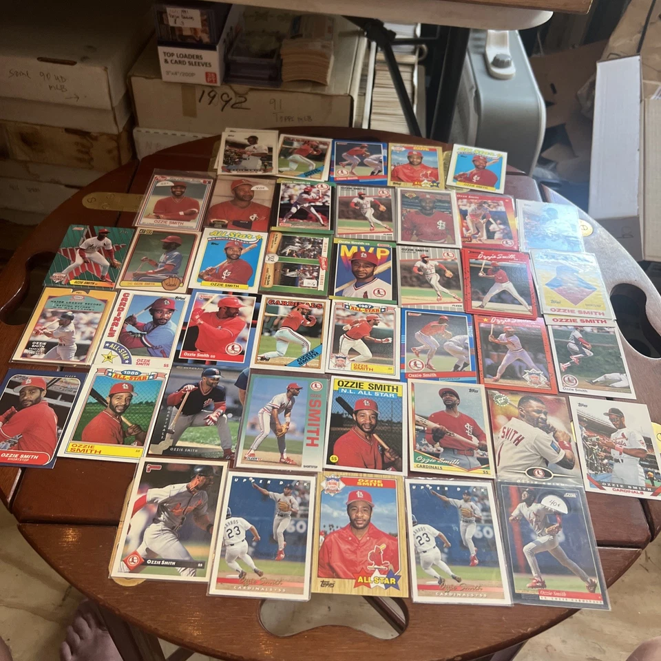 Lote de 60+ tarjetas Ozzie Smith 40+ diferentes Cardenales de San Luis de 1983-90’s Foto 1 de 4