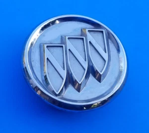 BUICK LACROSSE REGAL LUCERNE LESABRE 1 WHEEL RIM HUBCAP CENTER CAP COVER OEM A4 - Picture 1 of 4