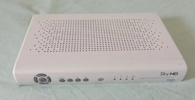 decoder sky hd  LEGGE TUTTE LE SCHEDE IN HD mod.ds831ns senza accessori  - Bild 1 von 4