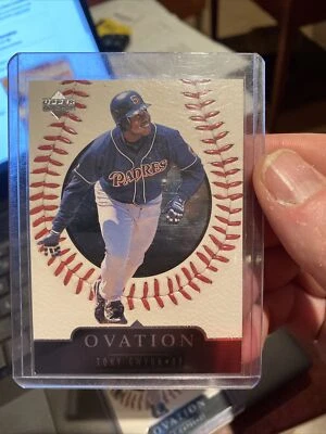 1999 Upper Deck Ovation Tony Gwynn #55 - Image 1 of 2
