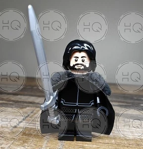 **NEW** LEGO Jon Snow Game Of Thrones Minifigure w/ Custom Cape - Picture 1 of 4