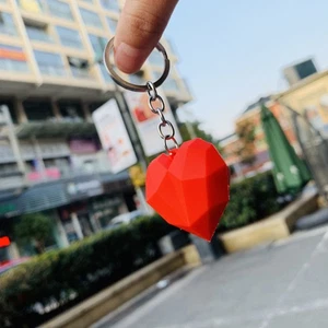 6 Pcs Geometric Faceted Peach Heart Keychain Shaped Keyring Father - Bild 1 von 12