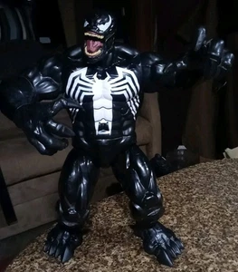 Figura de acción Marvel Venom 14" Talking Big Spider-Man juguete exclusivo de Disney Store - Imagen 1 de 5
