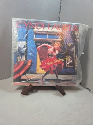 Cyndi Lauper She's So Unusual 1983 33 rpm LP Vinyl w/Inner Sleeve - FR 38930 Foto 1 de 4