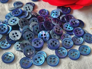 Lot 18 boutons vintage en nacre bleu ancien 4 trous 1,1 cm T14 - Picture 1 of 3